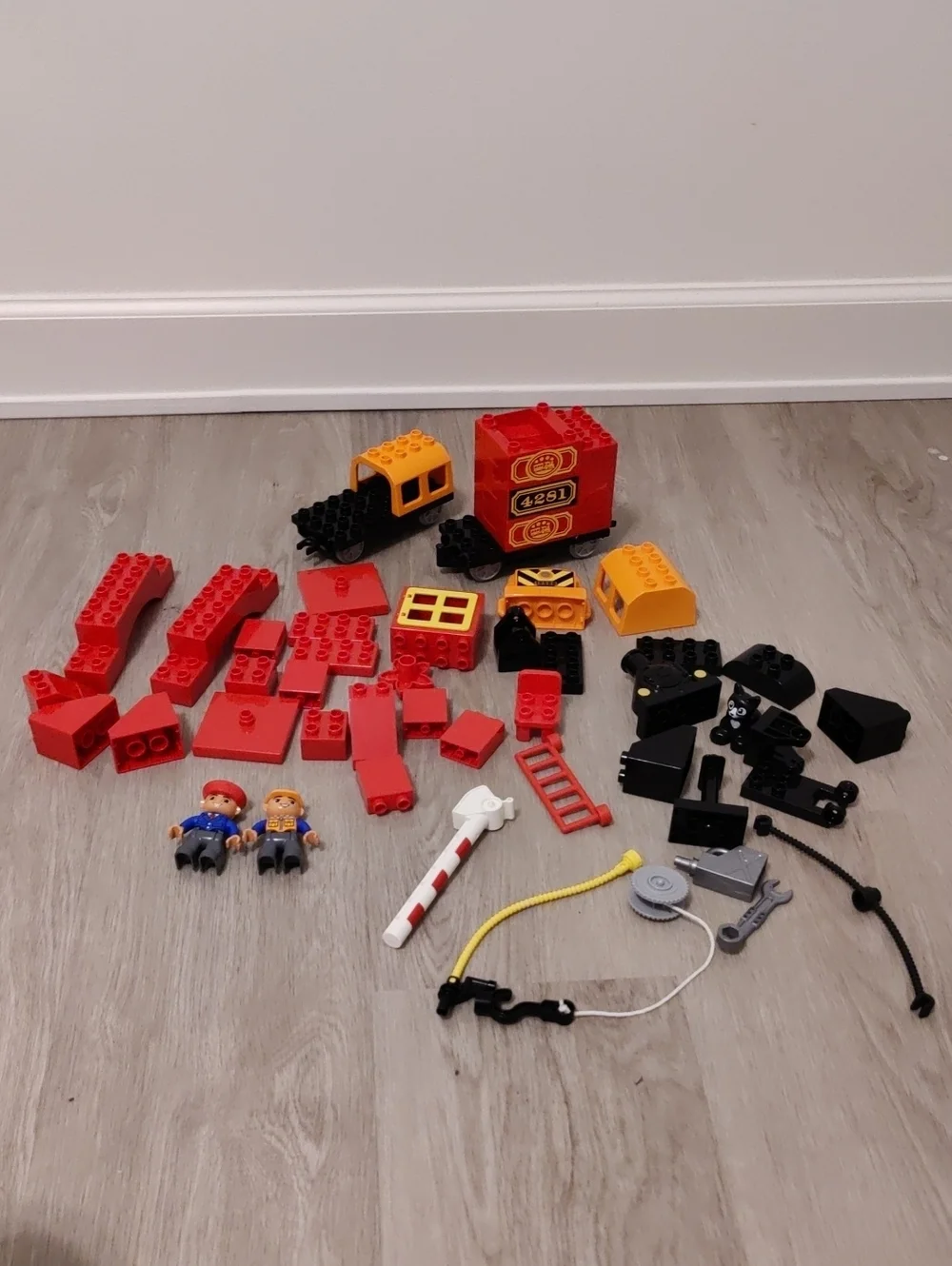 Lot Of 53pc Building Set Kids Toys Retro Y2K Fine Motor Development Eye Hand